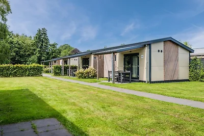 Chalet met privé-aanlegsteiger