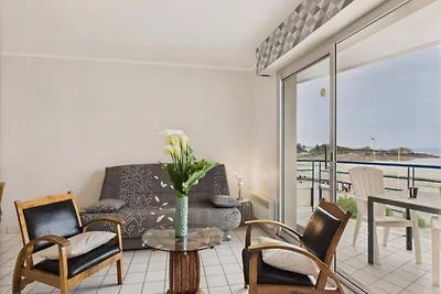 Meerblick – 25 m vom Strand entfernt, Ferienw...