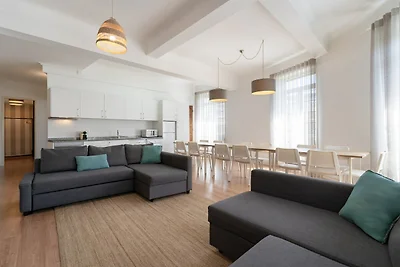 Modernes Apartment für 13 Gäste