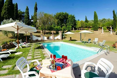 Renovierte alte Villa mit Pool