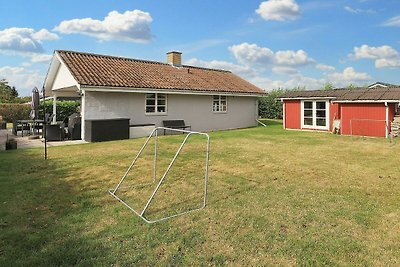 4 Personen Ferienhaus in Karrebæksminde-By...