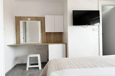 Küstenurlaub für 2 Personen in Sukošan