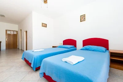 Villa Valjalo - Comfort Studio Apartment with...