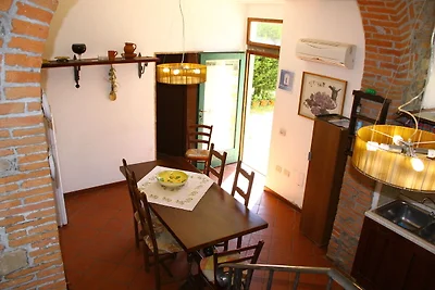 Idilliaca casa vacanze con piscina a Vinci