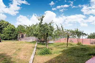 Secluded Villa in Parenti with Garden