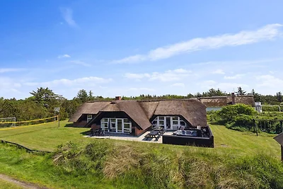 Tranquil Beach Retreat - By Traum...
