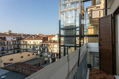 Wohnung in Torino mit Balkon und Parken