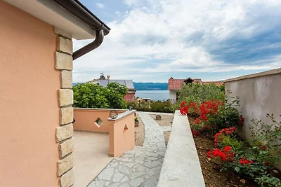 Ferienhaus in Vrbnik mit Schwimmbecken