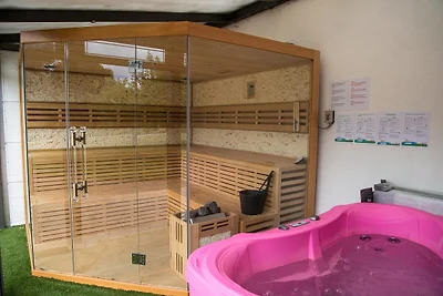 Luxusanwesen mit Pool & Spa