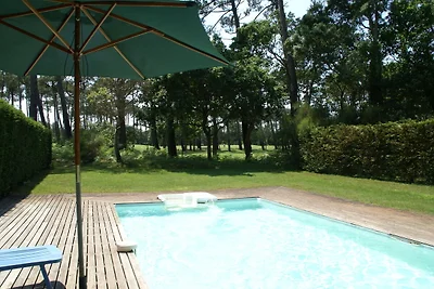 Villa mit Schwimmbad, in der Nähe des...