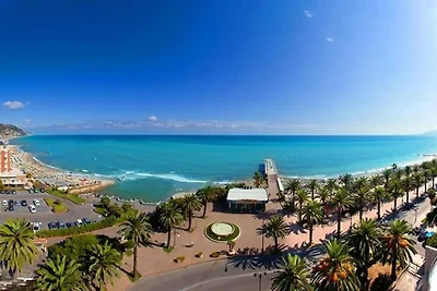 Appartamento a Pietra Ligure con balcone o te...