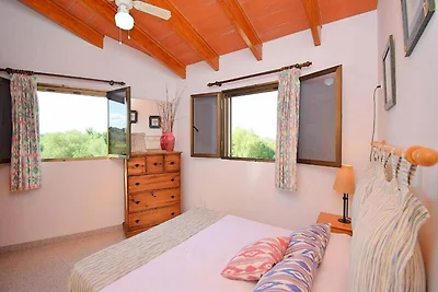 Huis in Muro met zwembad en uitzicht op de...