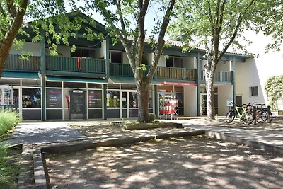 Schöne Wohnung mit Pool in Moliets-et-Maa