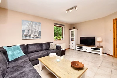 Modernes Ferienhaus in Durbuy mit Garten
