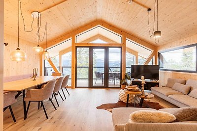 Chalet superior con sauna y jacuzzi.