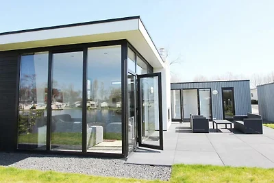 Vakantiehuis in Halfweg met terras