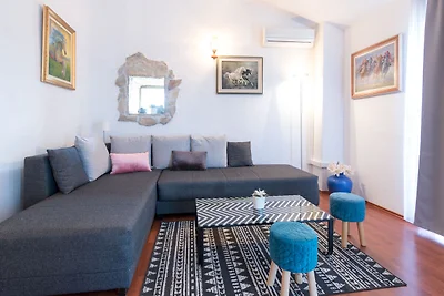 Sontuosa casa vacanze a Podstrana