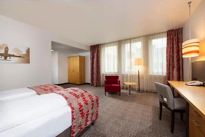 Sonntags DeluxeDoppelzimmer am Flughafen...