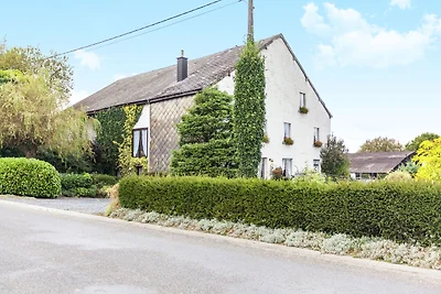 Ferienhaus in Bastogne mit Garten