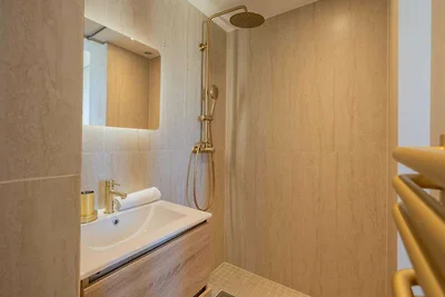 Charmantes Apartment – 2 Schlafzimmer/6 Perso...