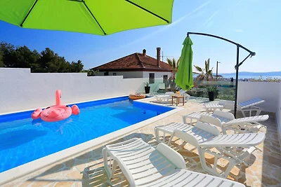 Appartamento moderno a Bibinje con piscina