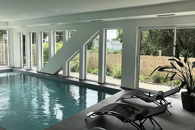 Villa Bihit · Cote De Granit Rose Villa con...