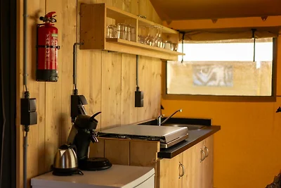 Schönes Safarizelt mit Badezimmer im...