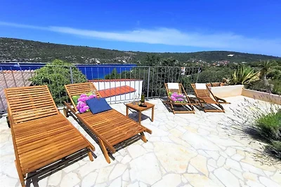 Villa in Drvenik Veli mit Schwimmbecken