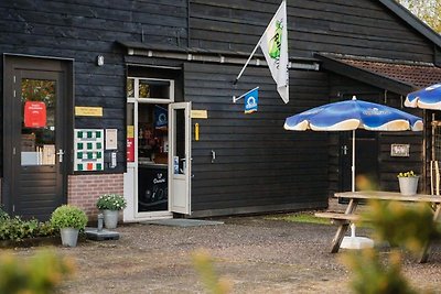 Unieke Drentse plaggenhut met terras in...