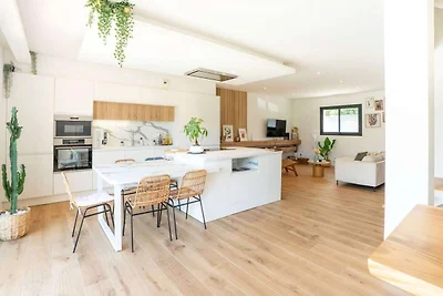 Moderne villa met privézwembad in Montpellier