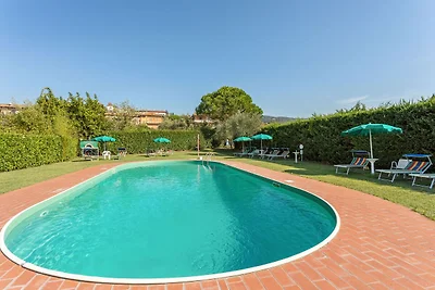 Appartamento con piscina a Tuoro sul...