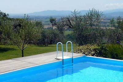 Casale Vezzoli con piscina