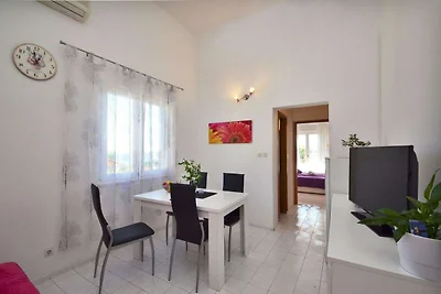 LaidBack Apartments - One Bedroom Apartment w...