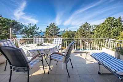 Apartment Villa Mirna - Three Bedroom Apartme...