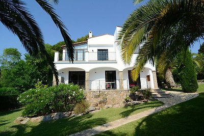 Appartement in Estartit nabij golfbaan