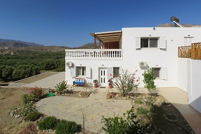 Spaziosa Villa a Makry Gialos