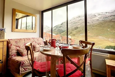 Apartment in Les Menuires mit Skizugang