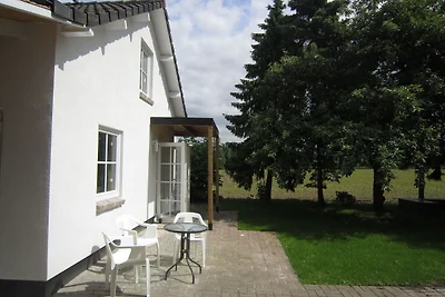 Ferienhaus in Spijk mit Garten