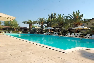 Appartamento con piscina in comune a pochi km...