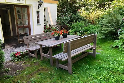 Charming Apartment with Mountain Views in Nor...