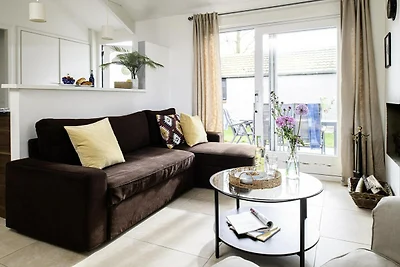 Entspannender Bungalow am Wasser