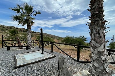 Casa rustica con vista mare ad Adra