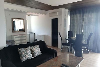 Villa Elit- Three Bedroom Apartment with Sea ...