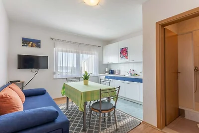 Charming Trogir Apartments with Balcony - Com...