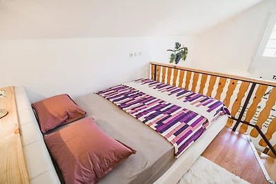 Harvest Horizon Holiday Home with Sauna - One...