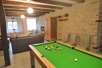 Schönes Ferienhaus in Neufchâteau am Wald