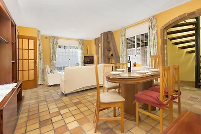 3 Schlafzimmer Villa in Blanes