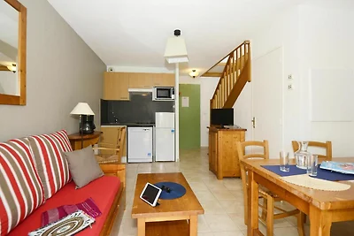 Casa colorata in una zona ricca di castelli