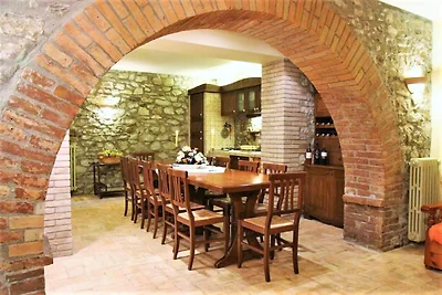 Authentieke villa in Prodo met een tuin