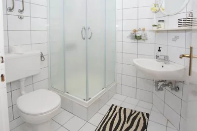 Two Bedroom Apartment With Terrace And Sea Vi...